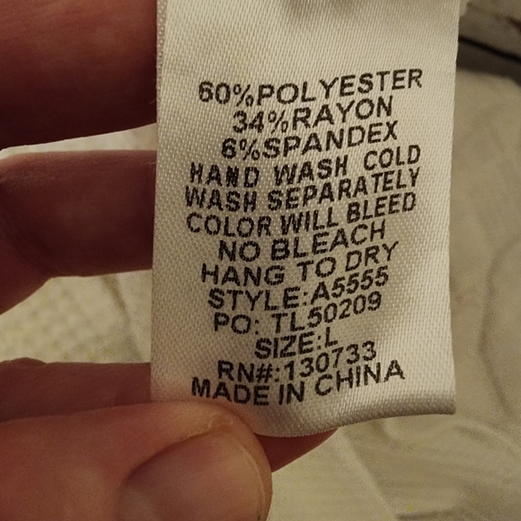 UMGEE...White Waffle Knit Hi-Low Hem Tunic Shirt....size Large - Picture 7 of 7